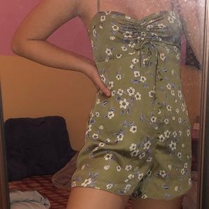❌SOLD❌Urban Outfitters green floral satin romper